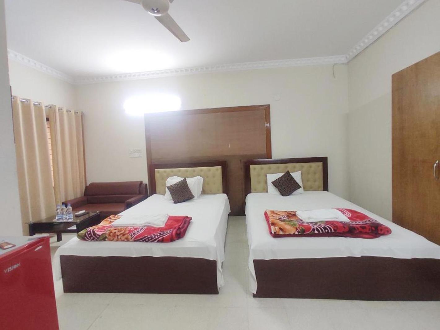 Hotel Suite Palace Baridhara Dhaka Exteriör bild
